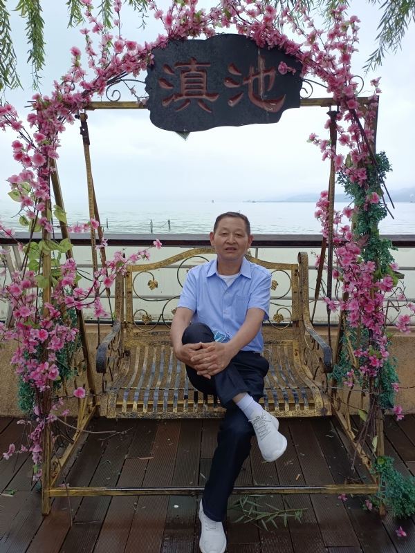 奋斗的第二张照片--宿州王婆说媒